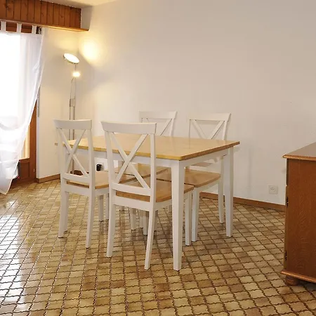 Tzoumazur Apartment
